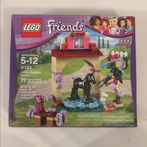 LEGO Friends 41123 Foal's Washing Station